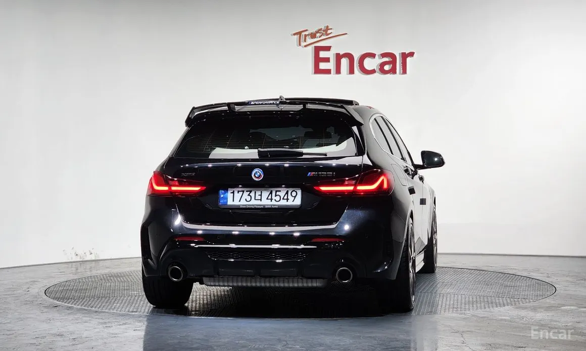 Фото 4 - BMW 1 Series