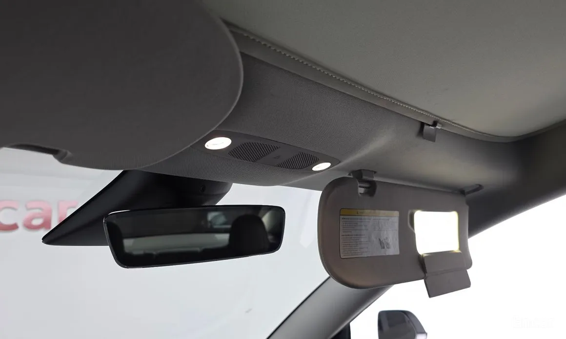 Фото 18 - Tesla Model 3