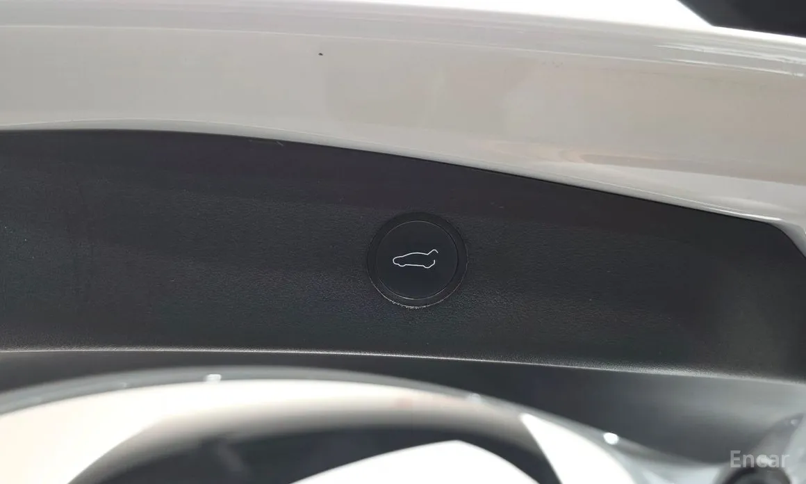 Фото 20 - Tesla Model 3