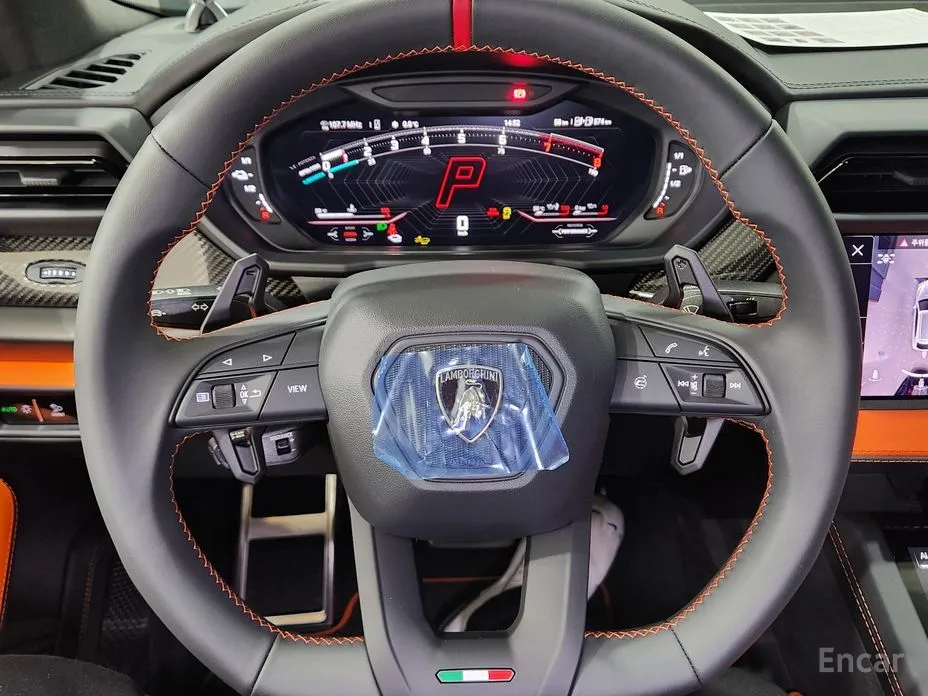 Фото 14 - Lamborghini Urus