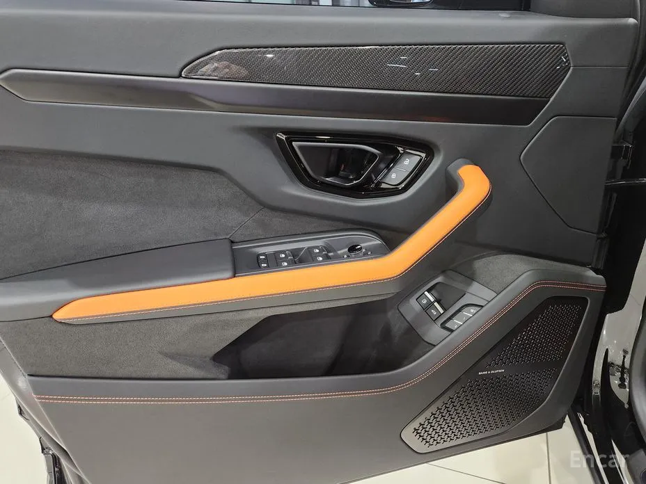 Фото 20 - Lamborghini Urus