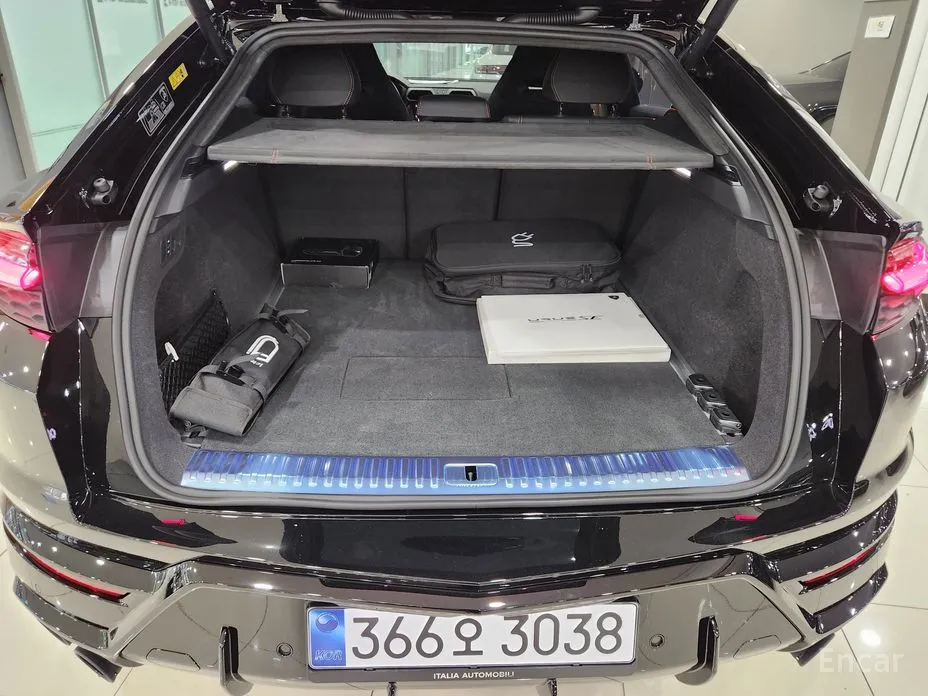 Фото 8 - Lamborghini Urus