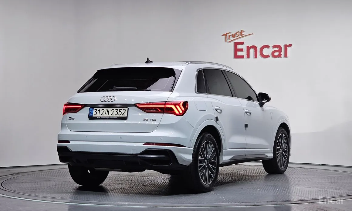 Фото 2 - Audi Q3