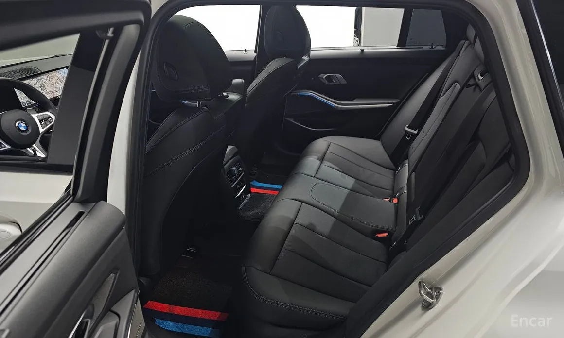 Фото 12 - BMW 3 Series