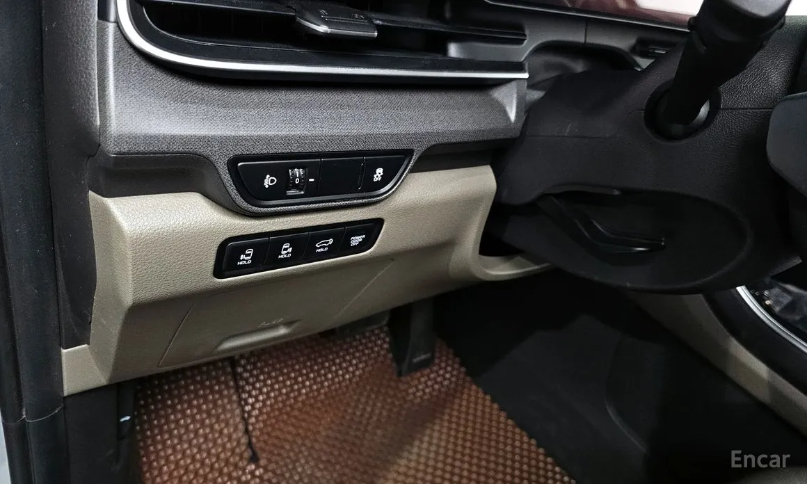 Фото 17 - Kia Carnival