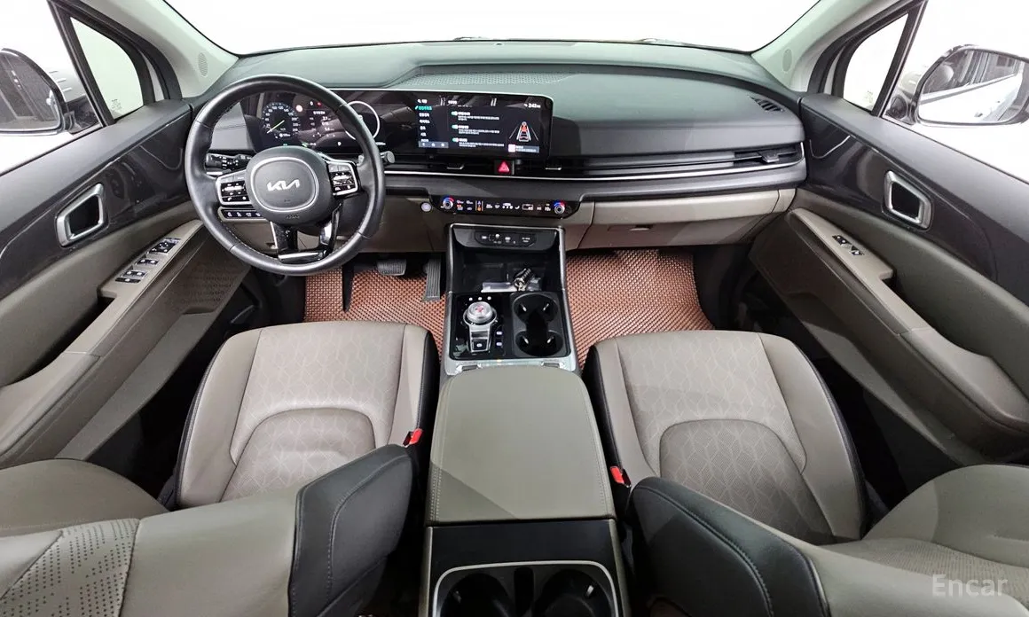 Фото 7 - Kia Carnival