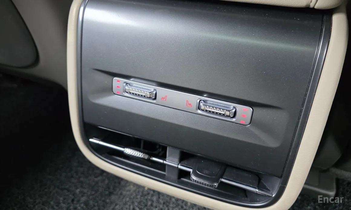 Фото 18 - Lincoln Nautilus