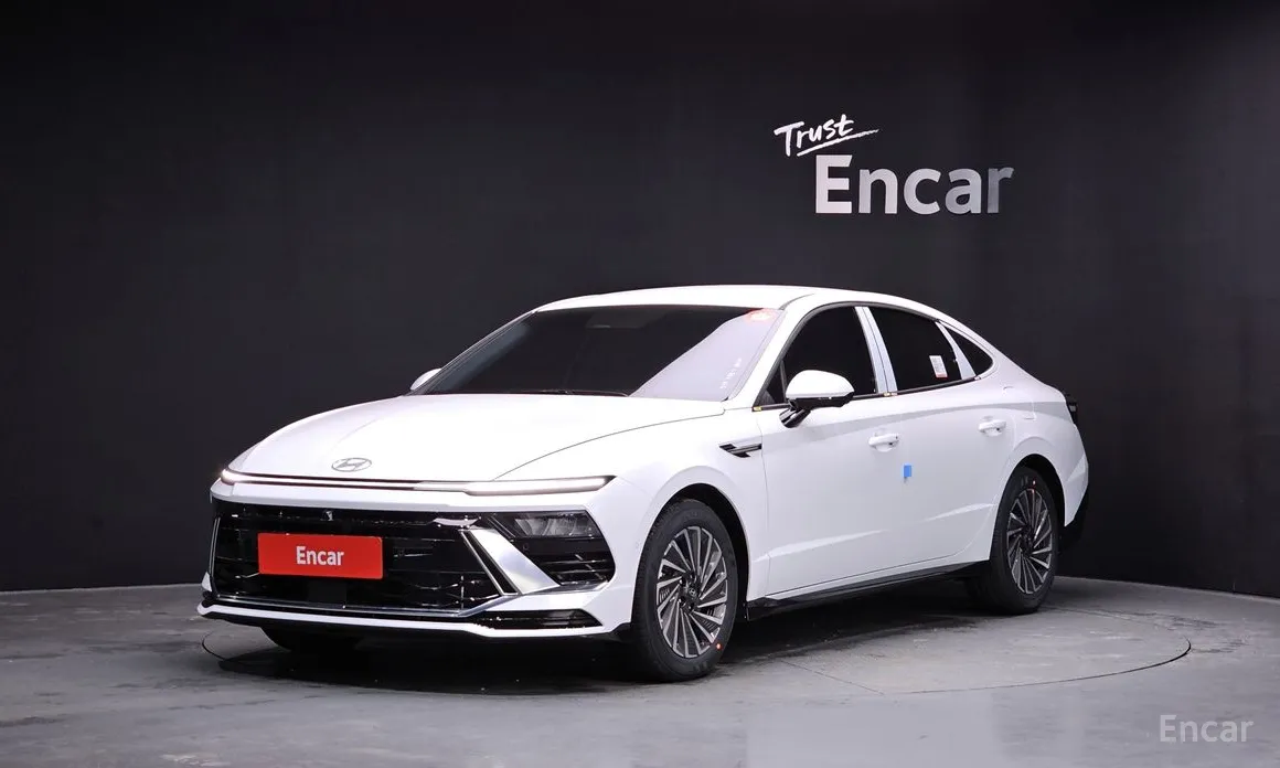 Фото 1 - Hyundai Sonata