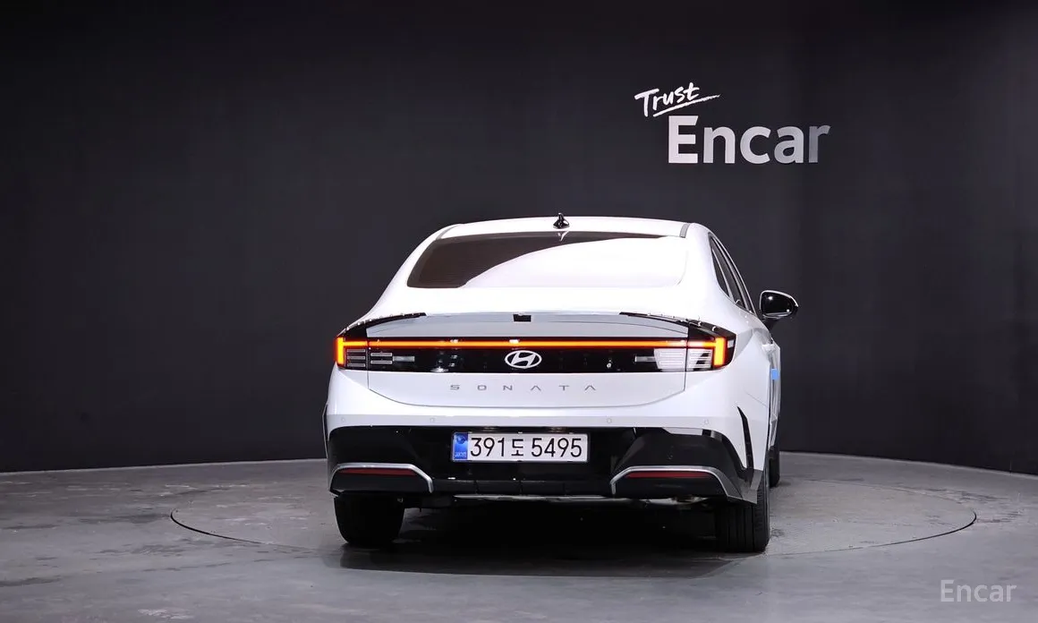 Фото 4 - Hyundai Sonata