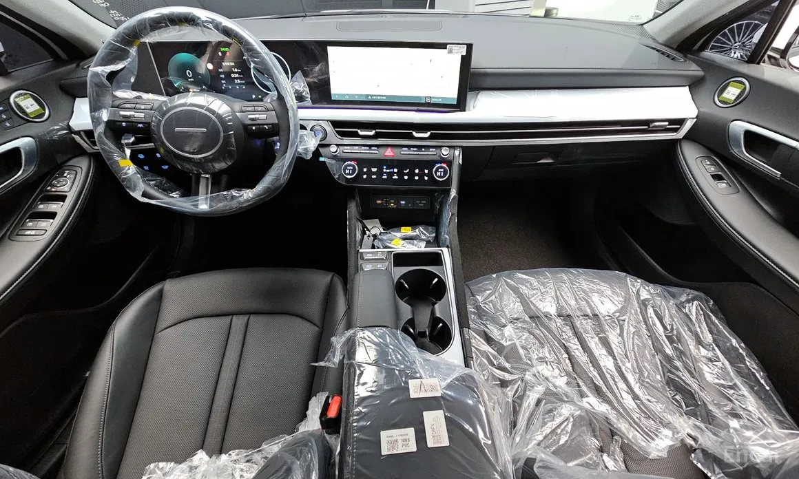 Фото 7 - Hyundai Sonata