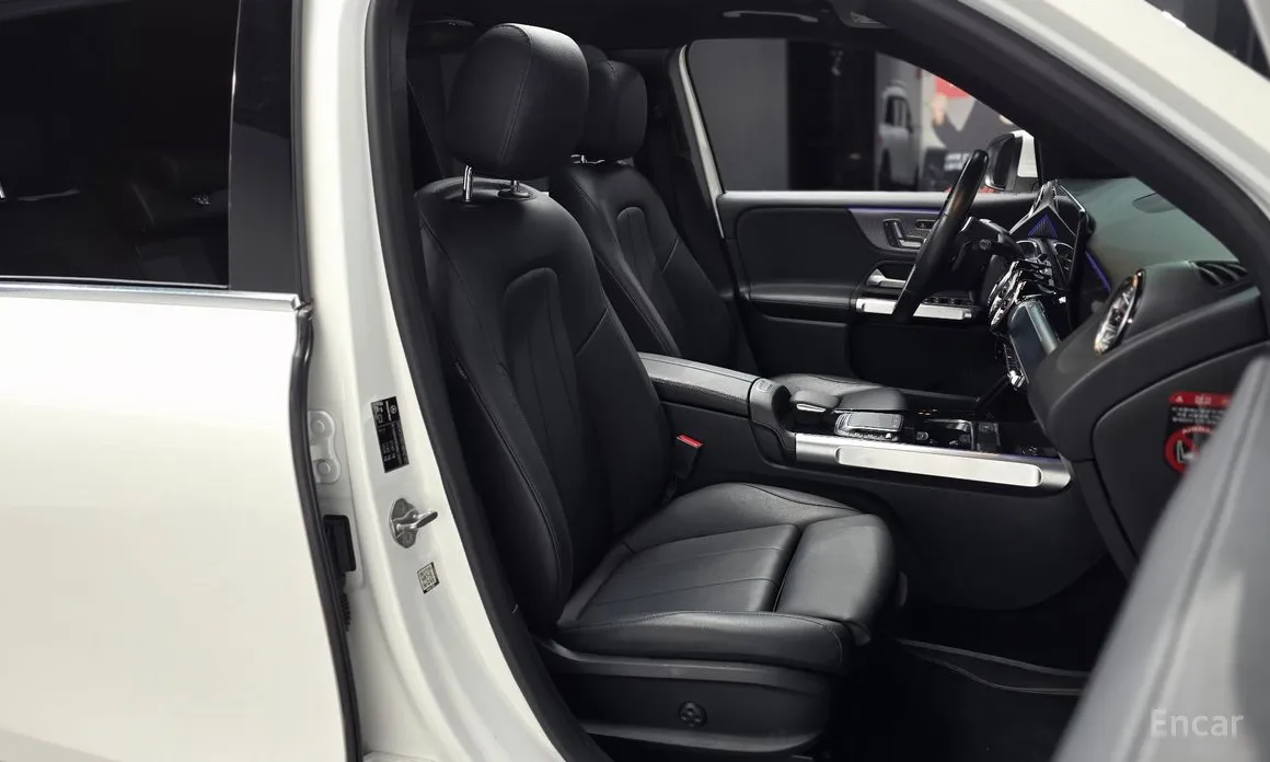 Фото 10 - Mercedes-Benz GLB-Class