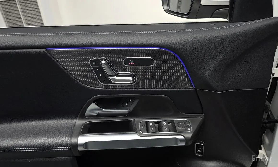 Фото 18 - Mercedes-Benz GLB-Class