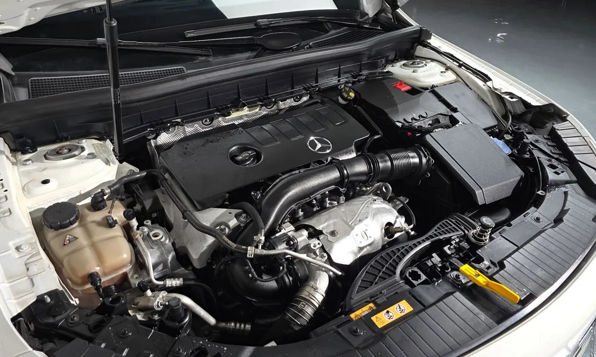 Фото 6 - Mercedes-Benz GLB-Class