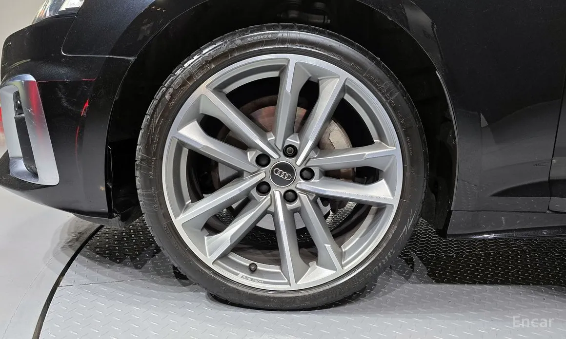 Фото 5 - Audi A5