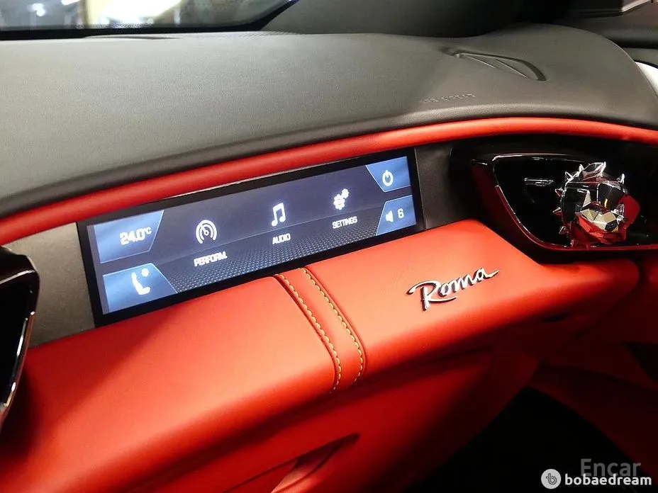 Фото 15 - Ferrari Roma