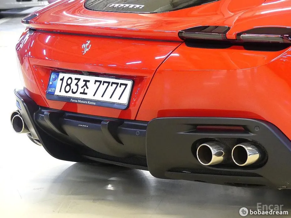 Фото 4 - Ferrari Roma