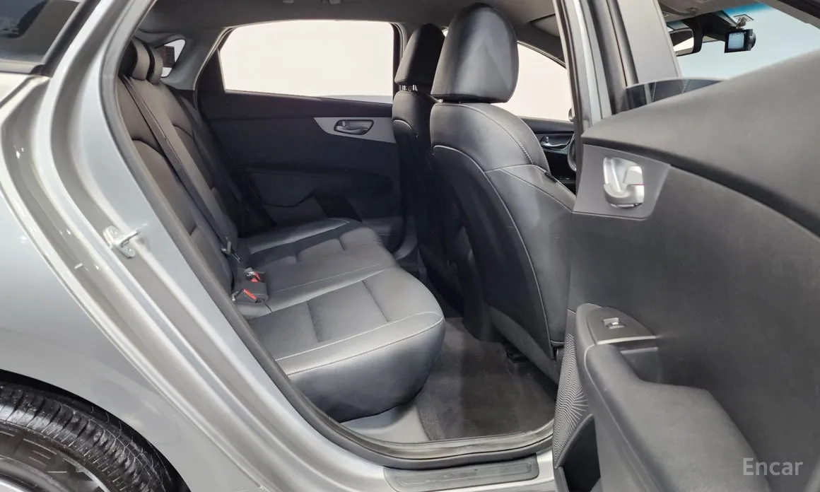 Фото 12 - Kia K3