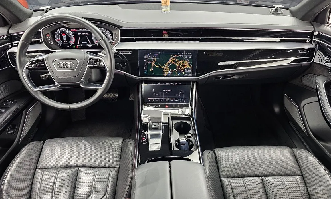 Фото 7 - Audi A8