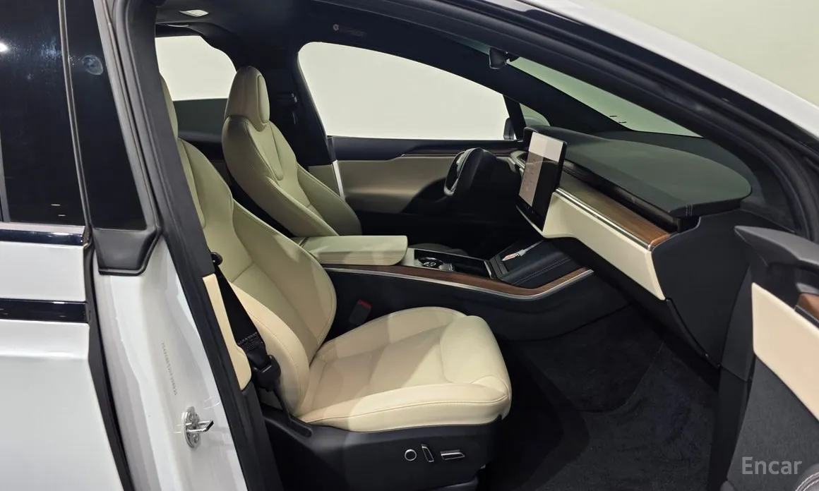 Фото 11 - Tesla Model X