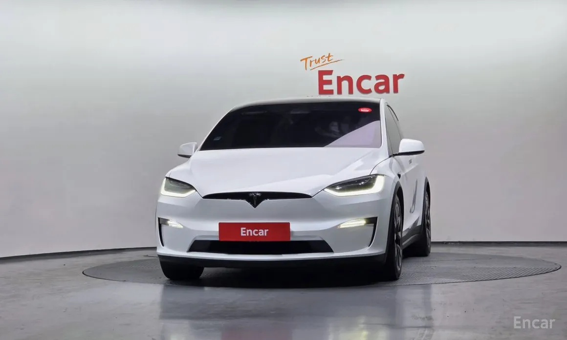 Фото 3 - Tesla Model X