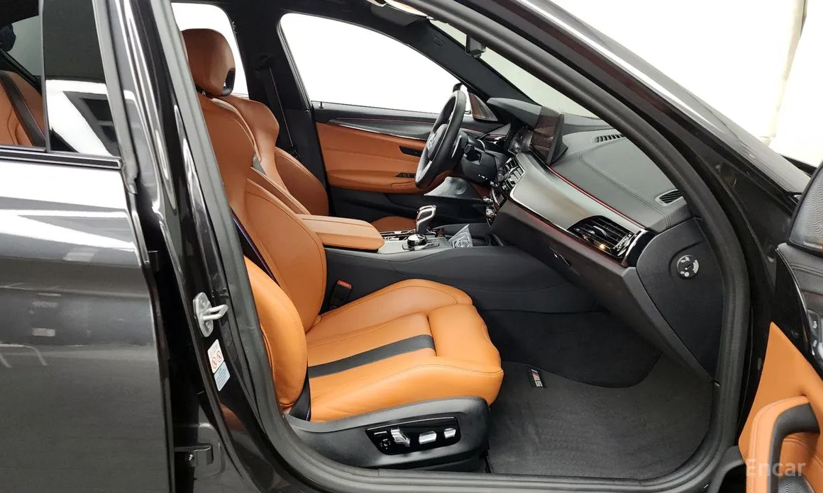 Фото 11 - BMW M5