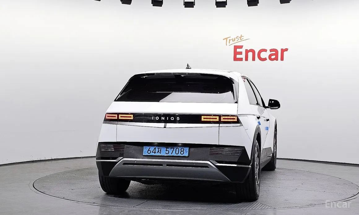 Фото 4 - Hyundai Ioniq 5