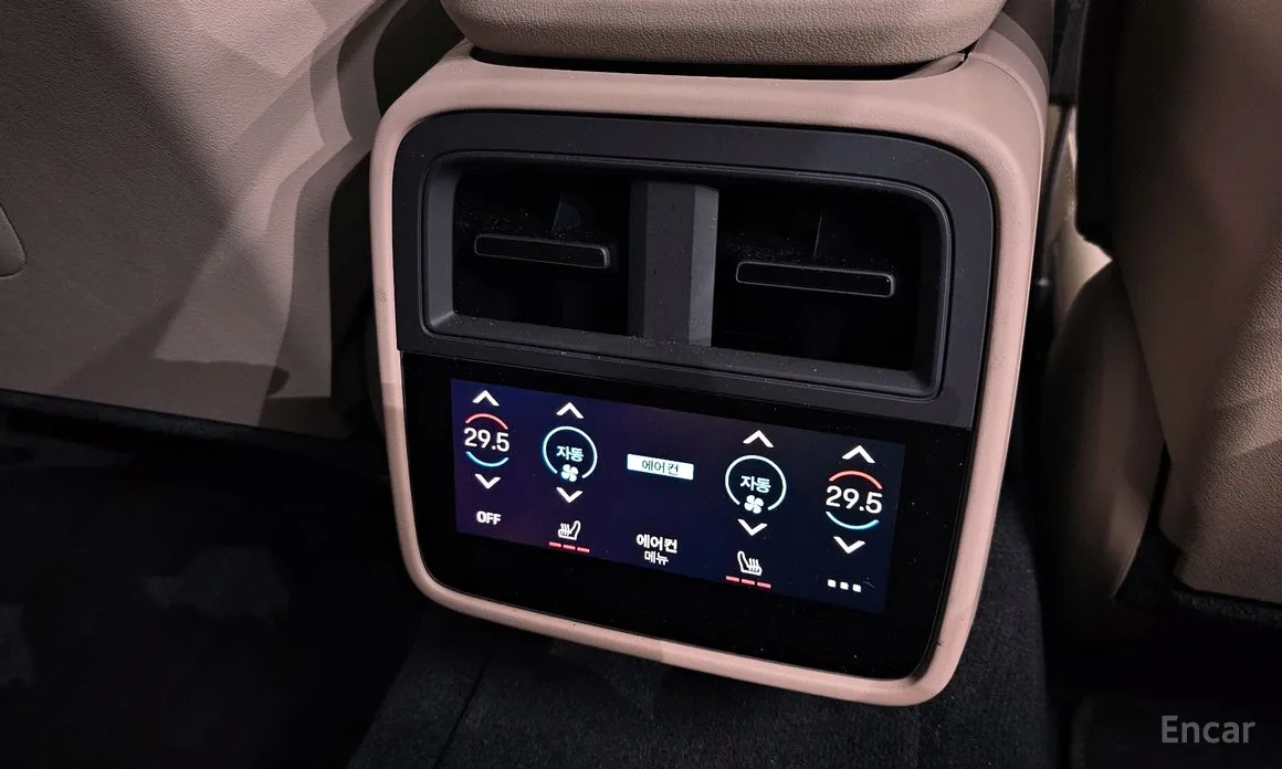 Фото 20 - Porsche Taycan