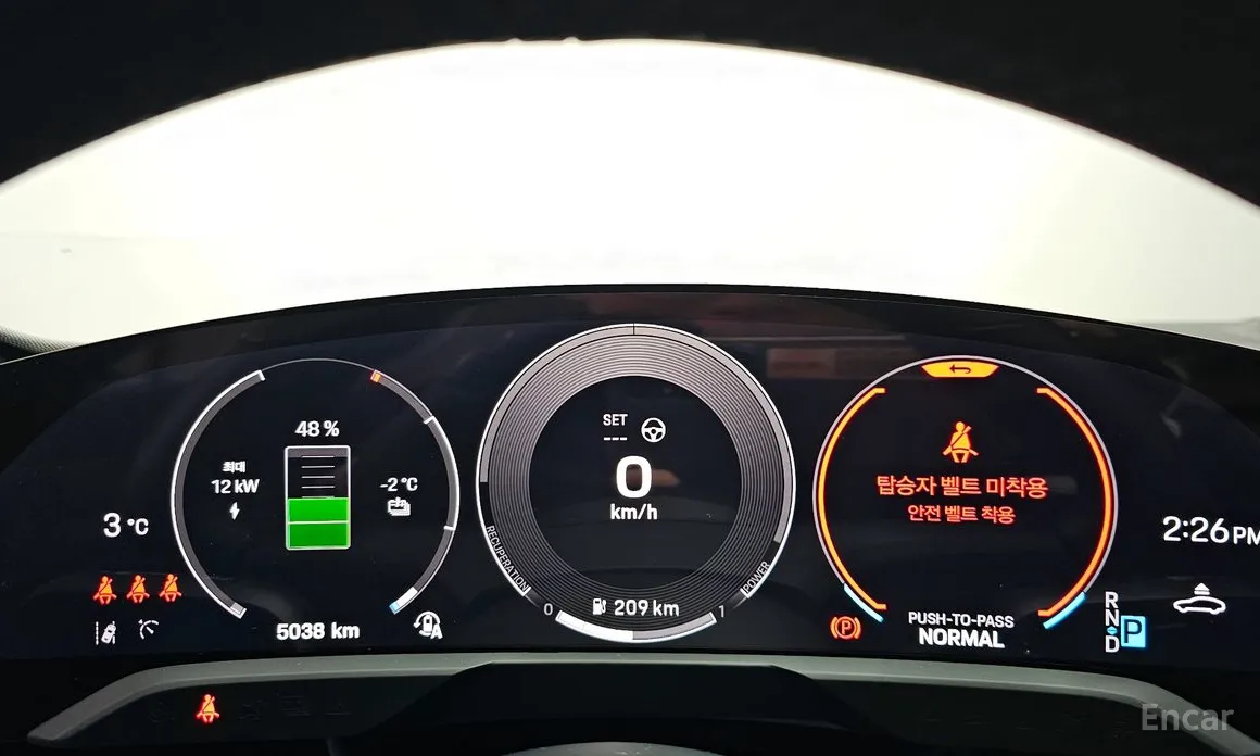 Фото 8 - Porsche Taycan