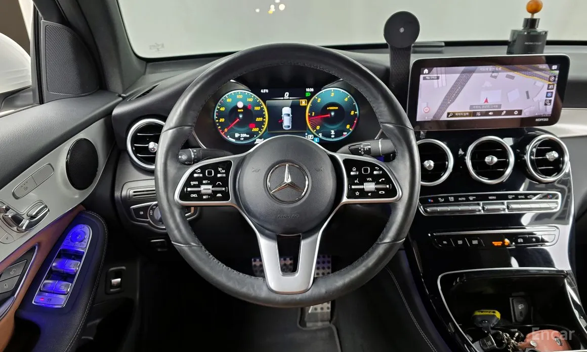 Фото 13 - Mercedes-Benz GLC-Class