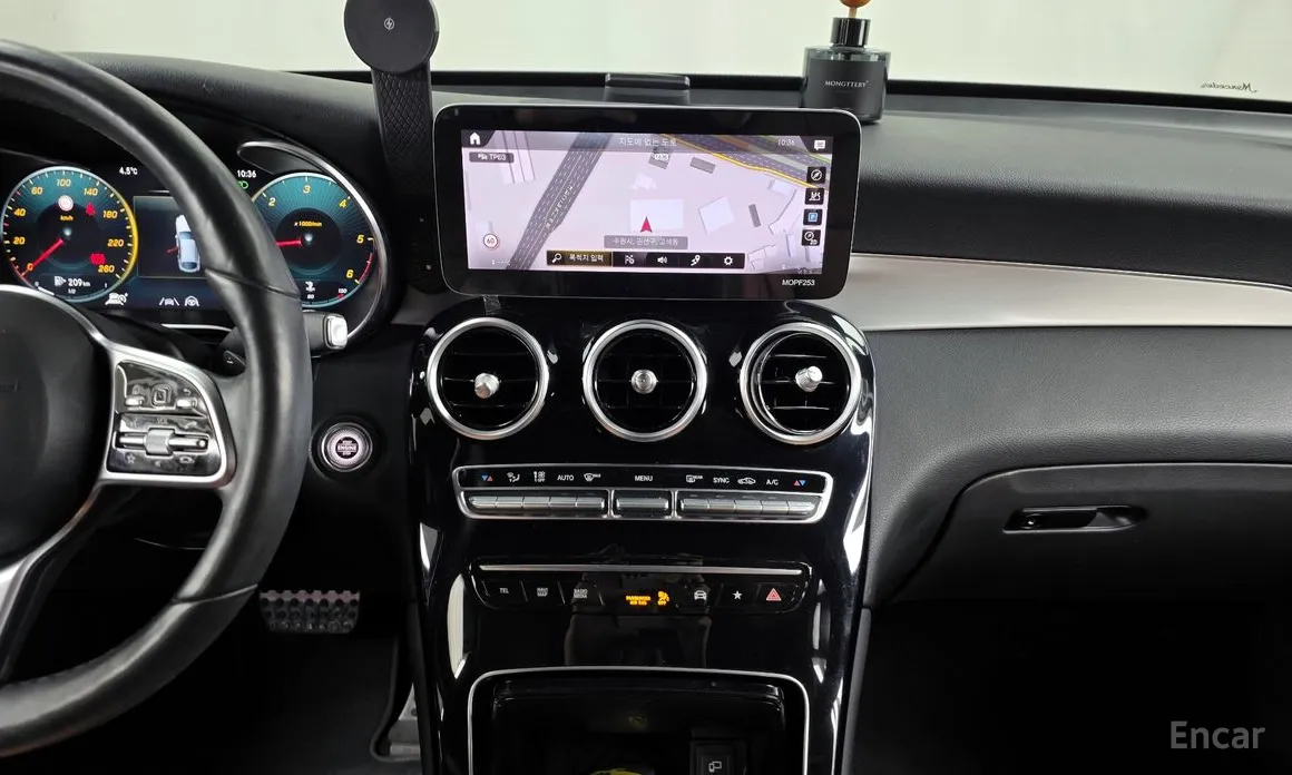 Фото 14 - Mercedes-Benz GLC-Class