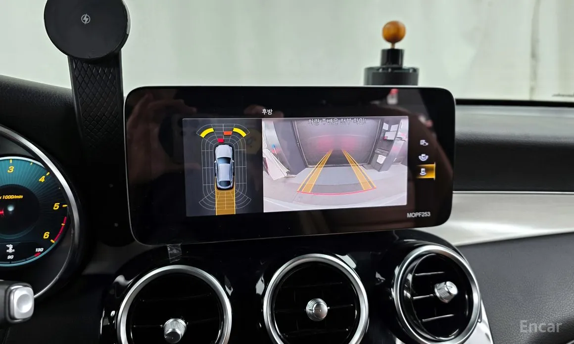 Фото 15 - Mercedes-Benz GLC-Class