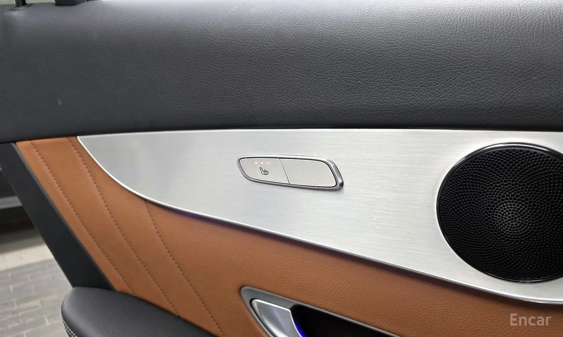 Фото 19 - Mercedes-Benz GLC-Class