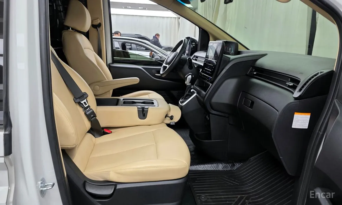 Фото 11 - Hyundai Staria