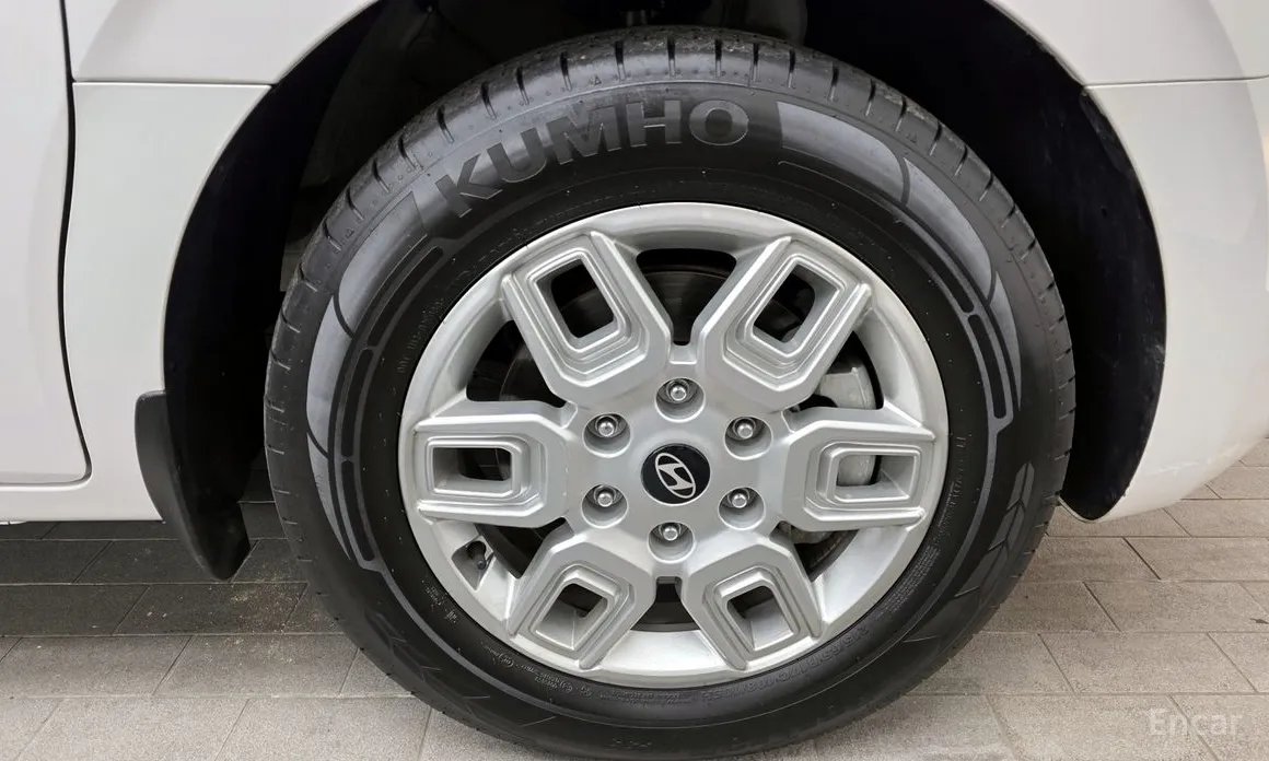 Фото 5 - Hyundai Staria