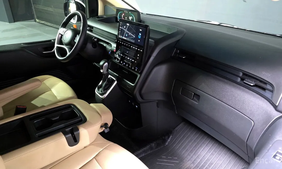 Фото 7 - Hyundai Staria