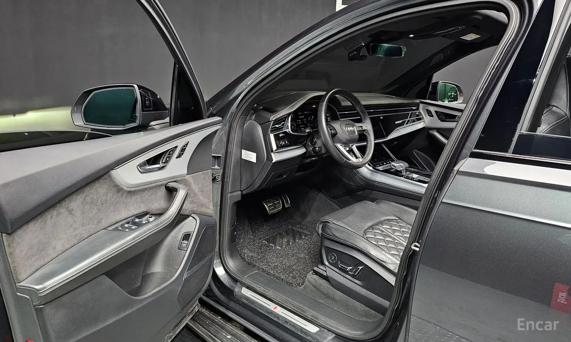 Фото 11 - Audi Q7