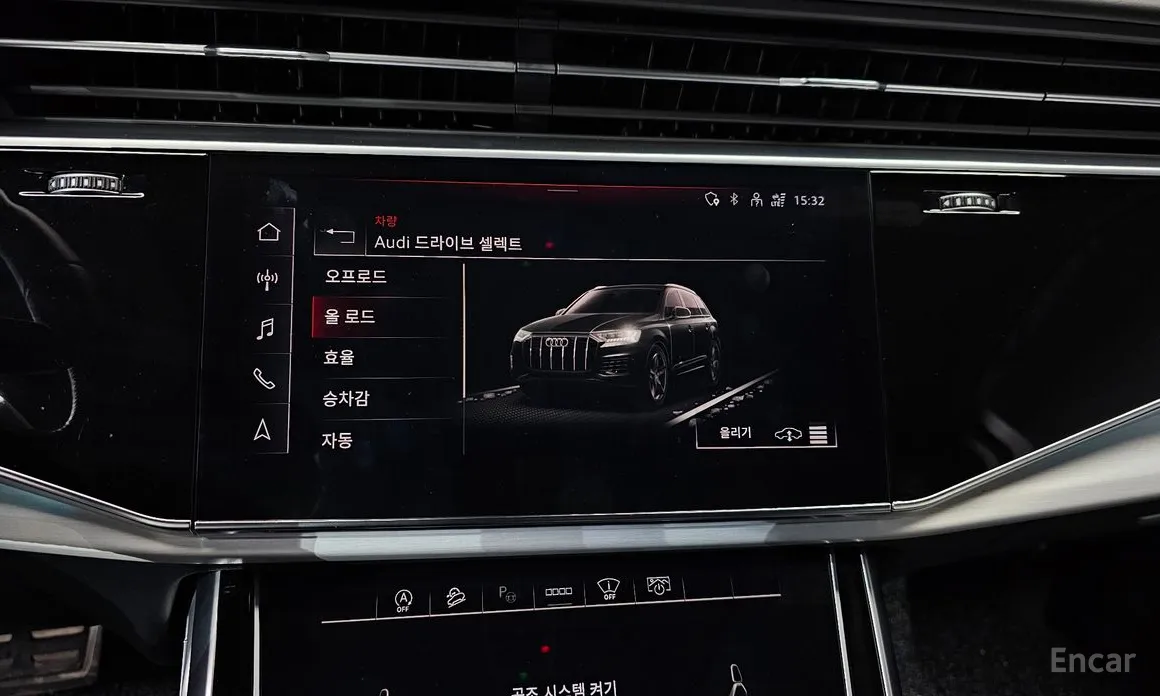 Фото 18 - Audi Q7