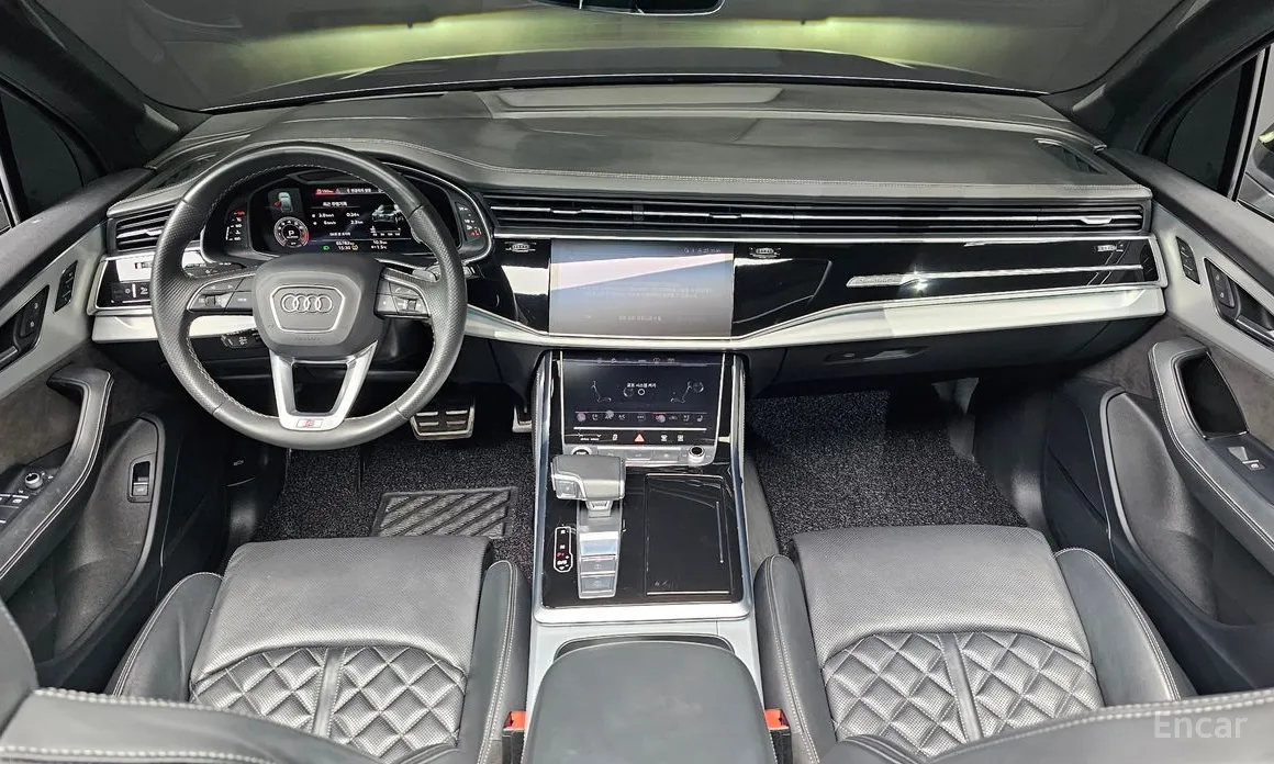 Фото 7 - Audi Q7