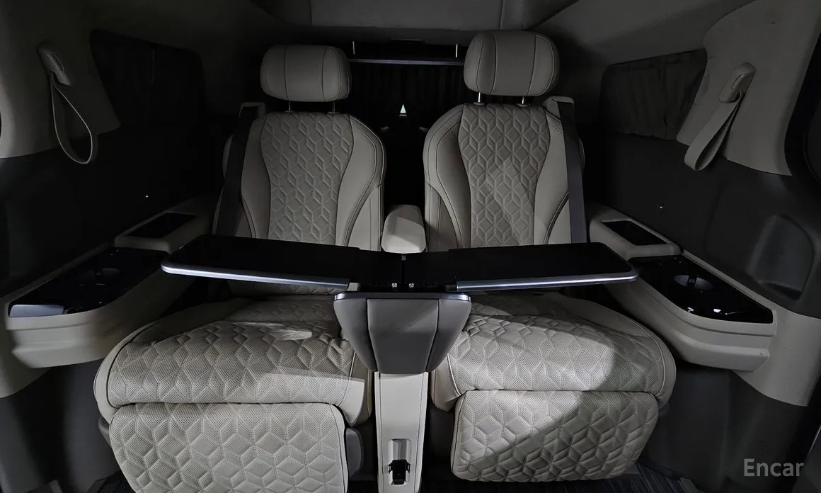 Фото 12 - Kia Carnival