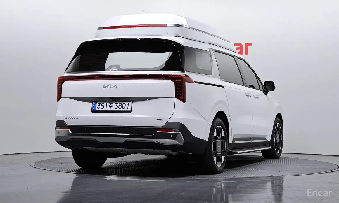 Фото 2 - Kia Carnival