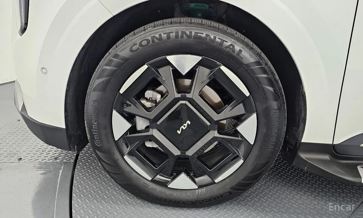 Фото 5 - Kia Carnival