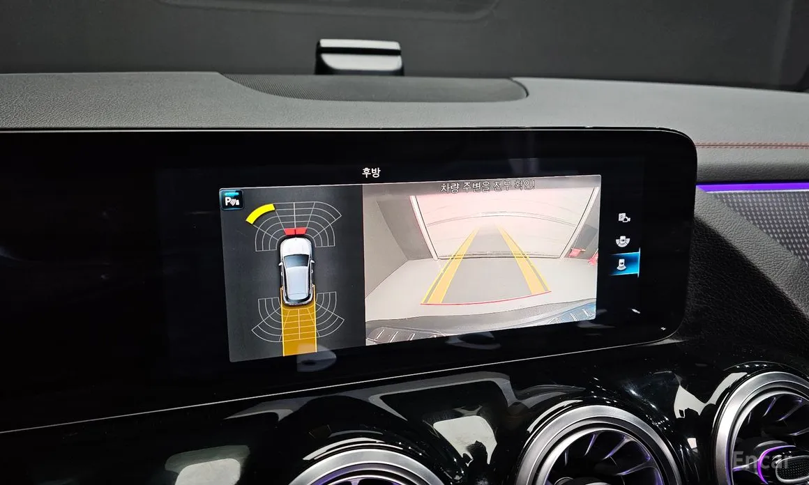 Фото 16 - Mercedes-Benz EQA