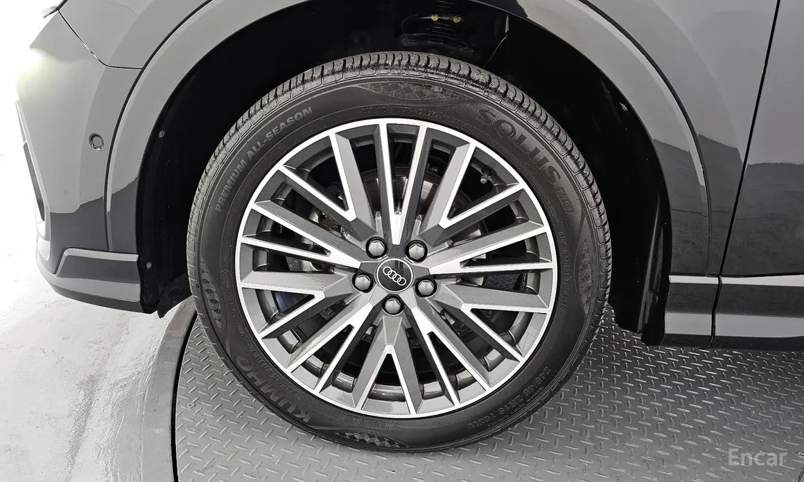 Фото 5 - Audi Q3