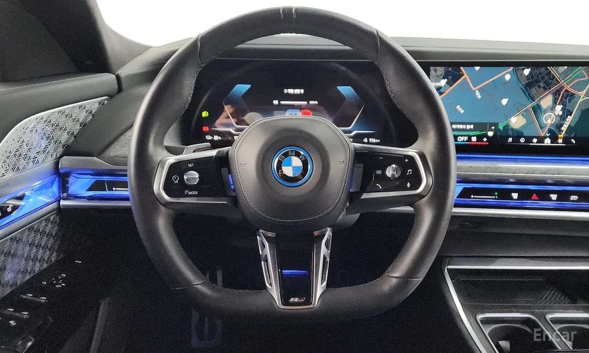 Фото 13 - BMW i7