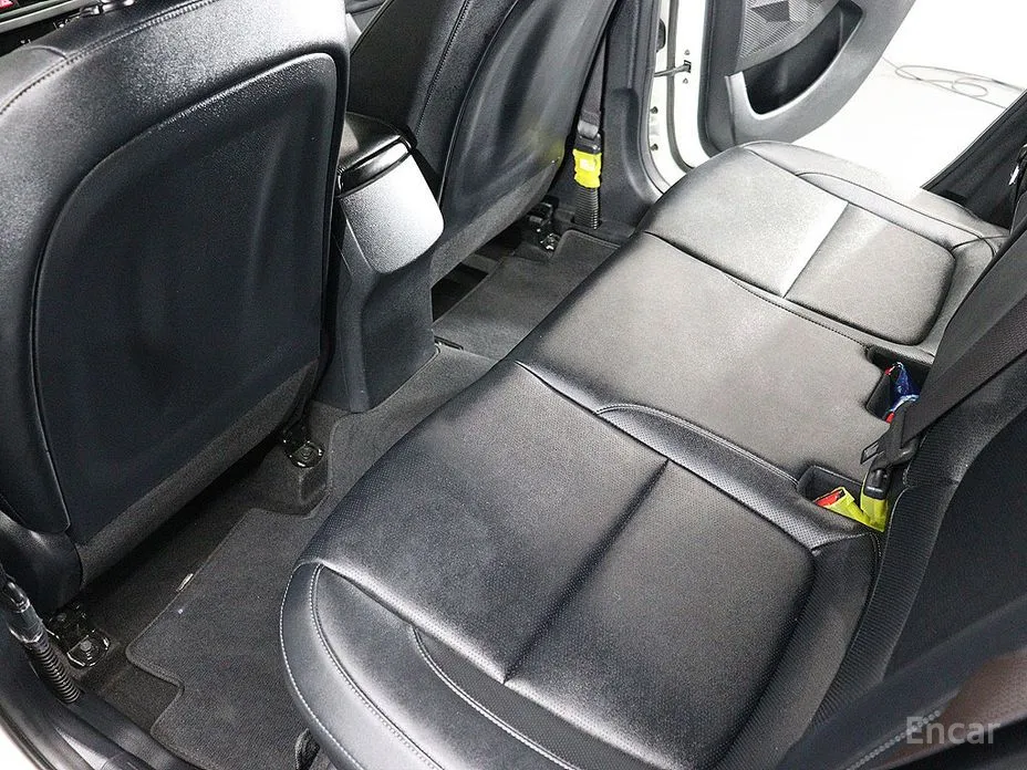 Фото 16 - Kia Seltos