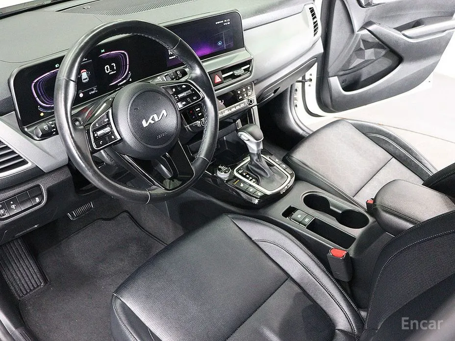 Фото 17 - Kia Seltos