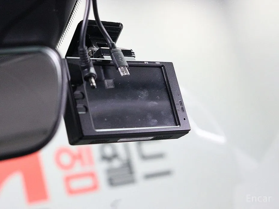 Фото 8 - Kia Seltos