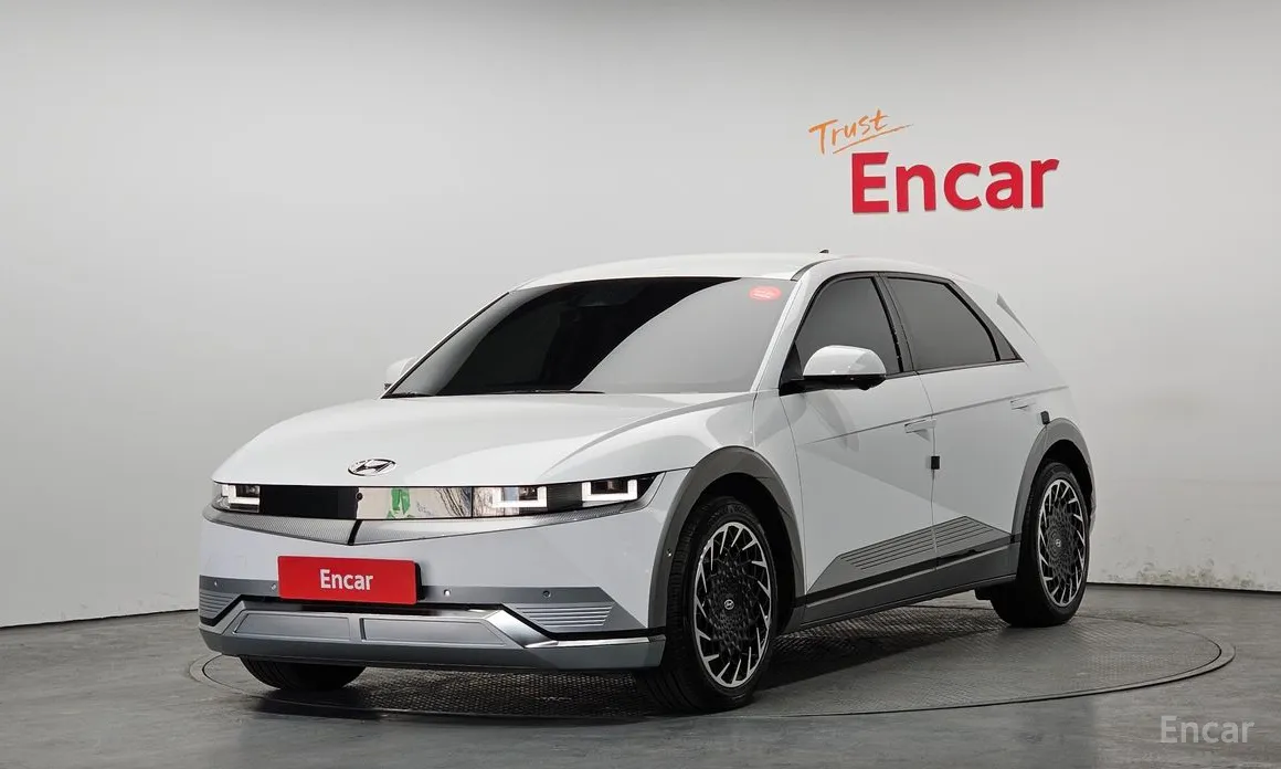 Photo 1 - Hyundai Ioniq 5