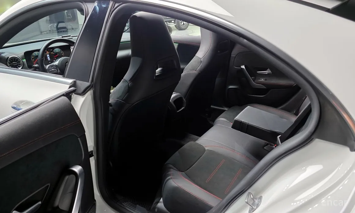 Фото 11 - Mercedes-Benz CLA-Class