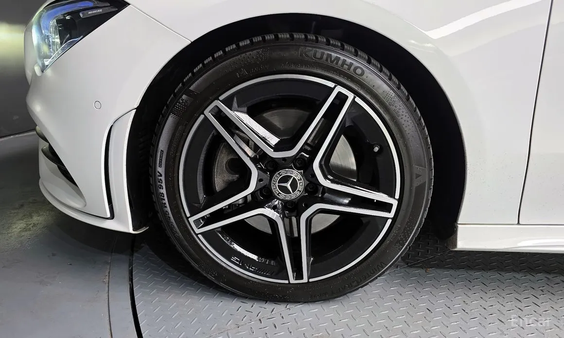 Фото 5 - Mercedes-Benz CLA-Class